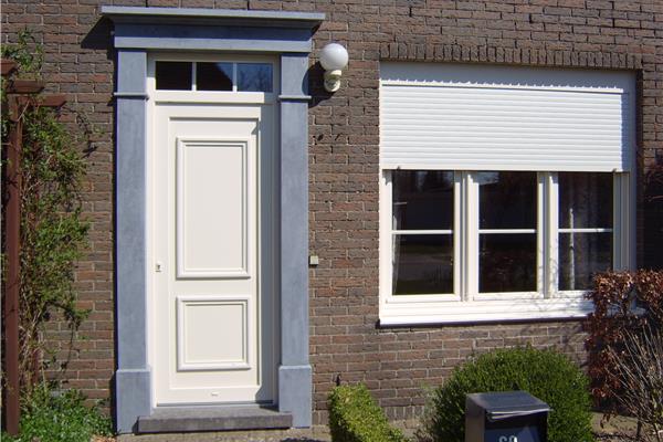 Kunststof buitenschrijnwerk voorgevel